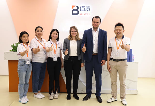 Global customers visiting Baiwei factory