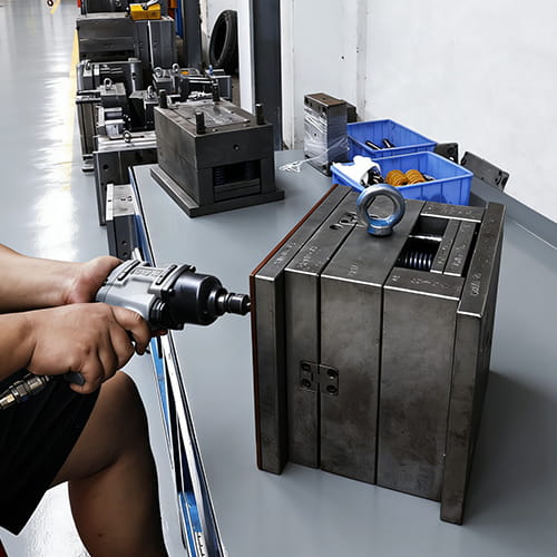 Skilled mold assembly for lighting accessories at Baiwei workshop