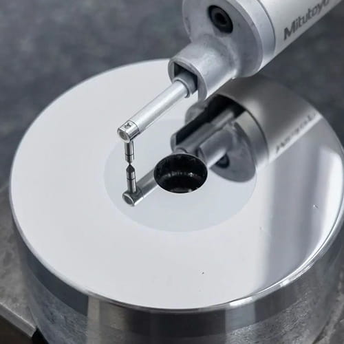 Precision mold polishing for optical lenses and profiles by Baiwei